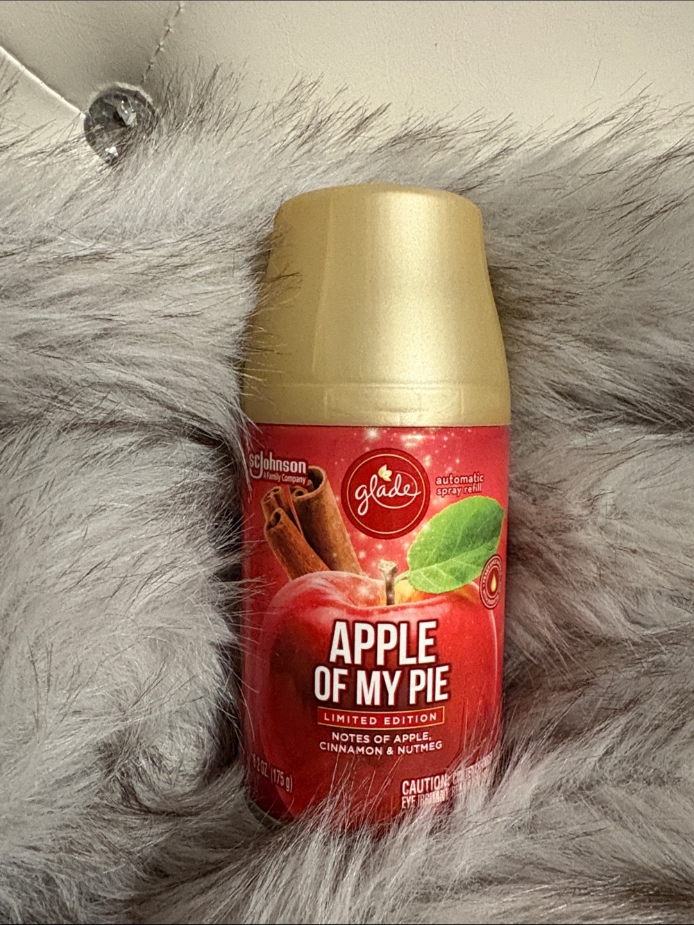 Glade Apple Of My Pie Air Freshener Canister - Red & Gold